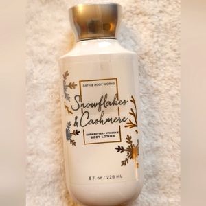 SNOWFLAKES ❄️ & CASHMERE Body Lotion Bath & Body Works